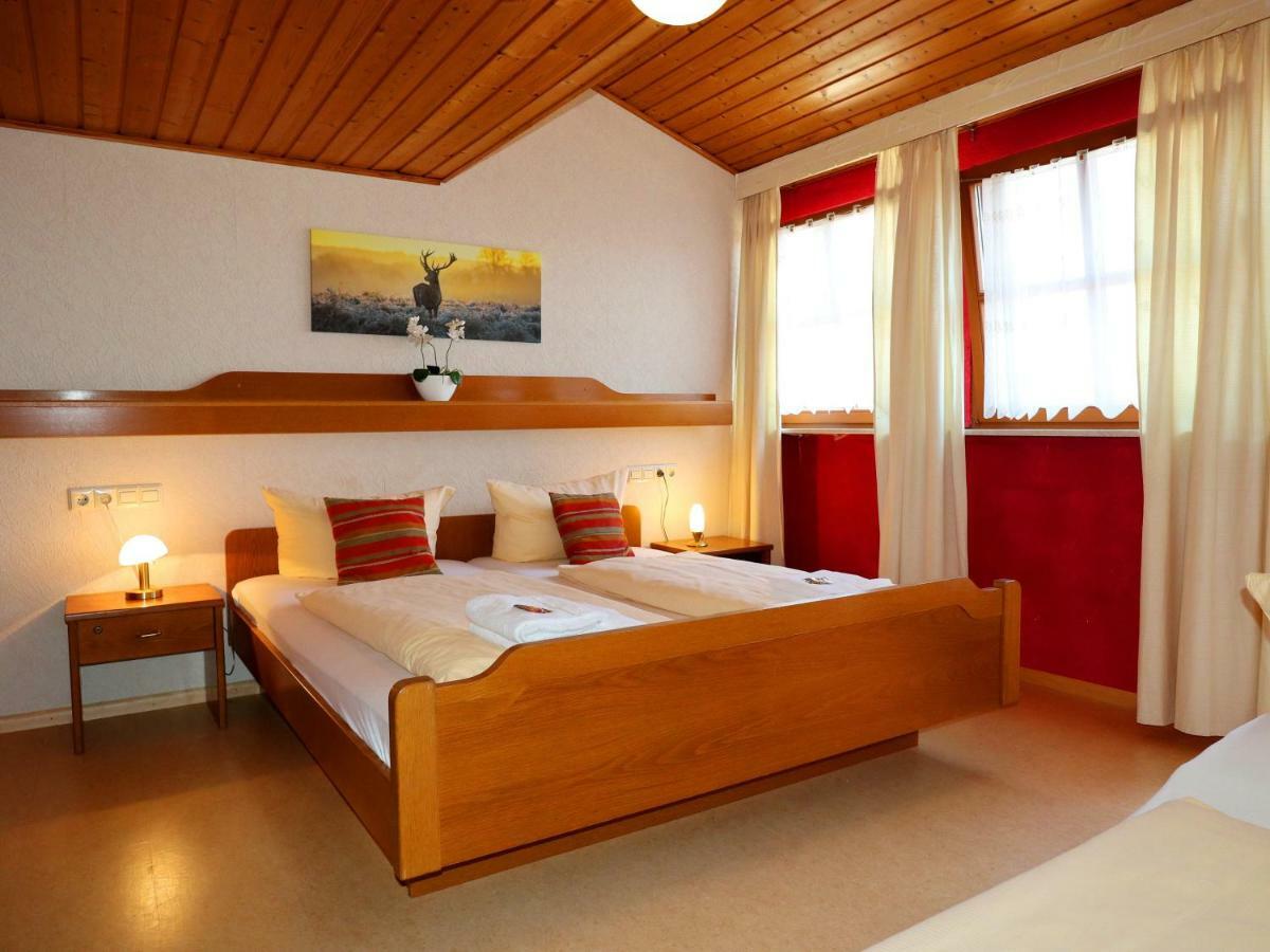 Hotel - Restaurant Hirschen - Werneths Landgasthof Beim Europa- Park Rust Rheinhausen Eksteriør billede
